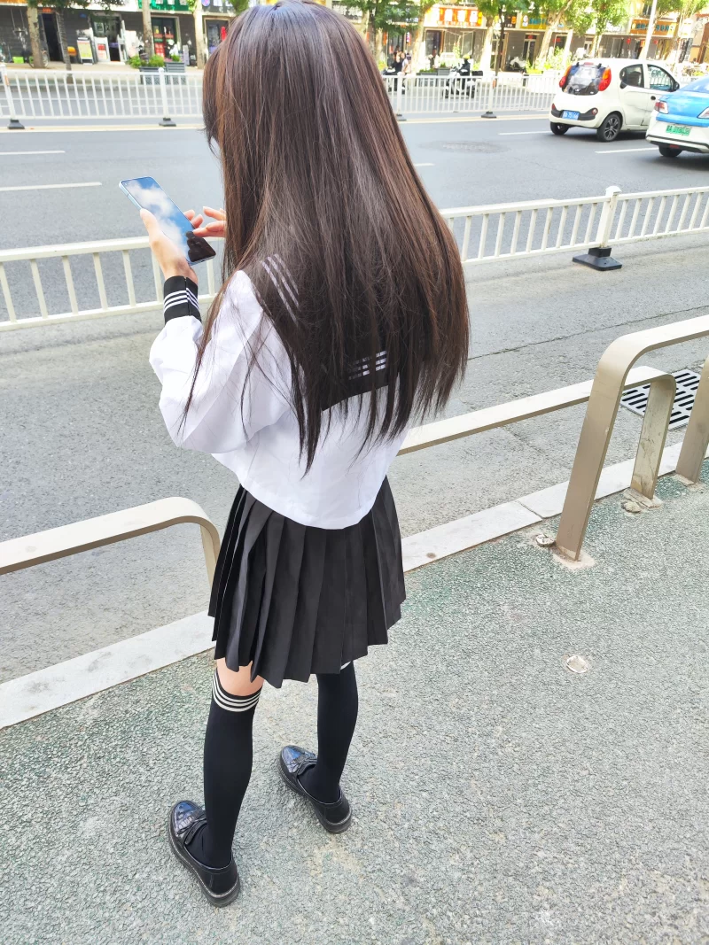 微信图片_20260727202323_143_180.jpg